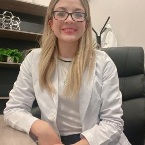 Dr. Karen Miroslava Castro Mondragón - Especialista en Urología Ginecológica, Ginecólogo, Ginecólogo Obstetra