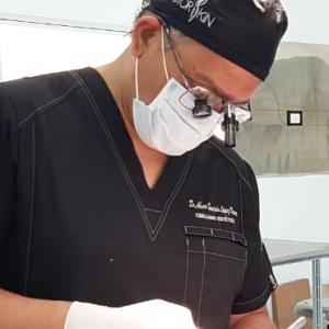 Dr. Abner Saucedo López Olivera - Especialista en Cirugía Estética y Longevidad