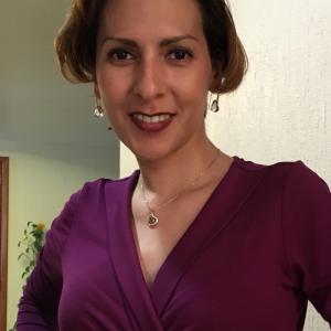 Dra. Erika Gabriela García García - Reumatólogo