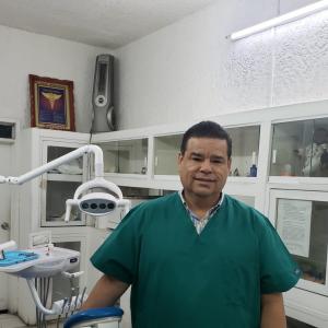Dr. José de Jesús Hernández Hernández - Odontólogo