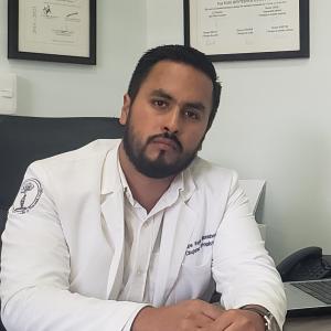 Dr. Felipe Ivan Rojo Montesinos - Traumatólogo y Ortopedista