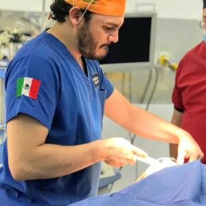 Dr. Miguel Saucedo López Olivera - Especialista en Cirugía Estética y Longevidad