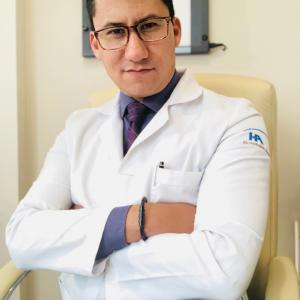 Dr. Mario Alberto Uribe Landa - Traumatólogo y Ortopedista
