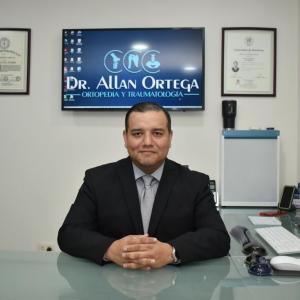 Dr. Allan Jair Ortega Morales - Traumatólogo y Ortopedista