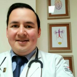 Dr. Joel Ernesto Verdugo Correa - Nefrólogo