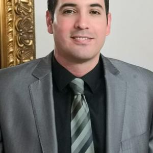 Dr. Jose Ronaldo Ruiz Fuerte - Cardiólogo